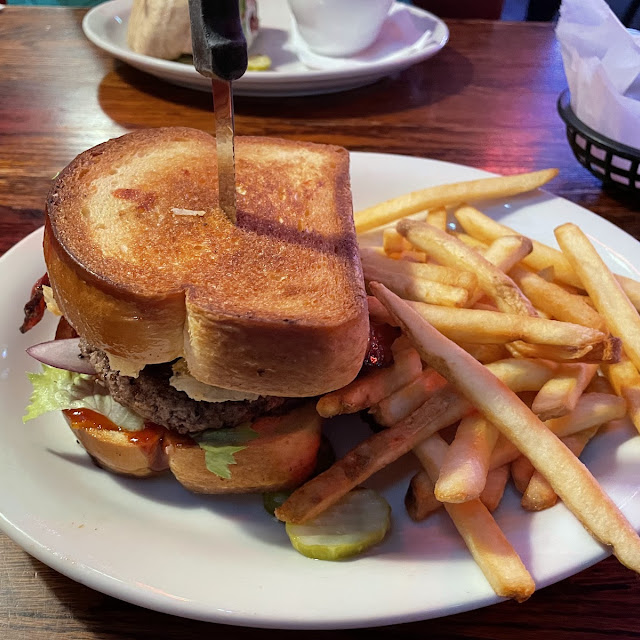The Roadhouse Burger