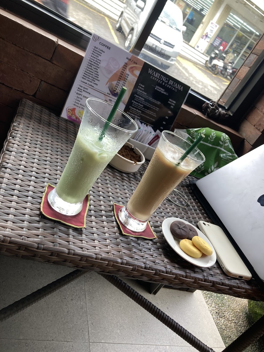 Warung Buana coffee and cocktail Photo 10