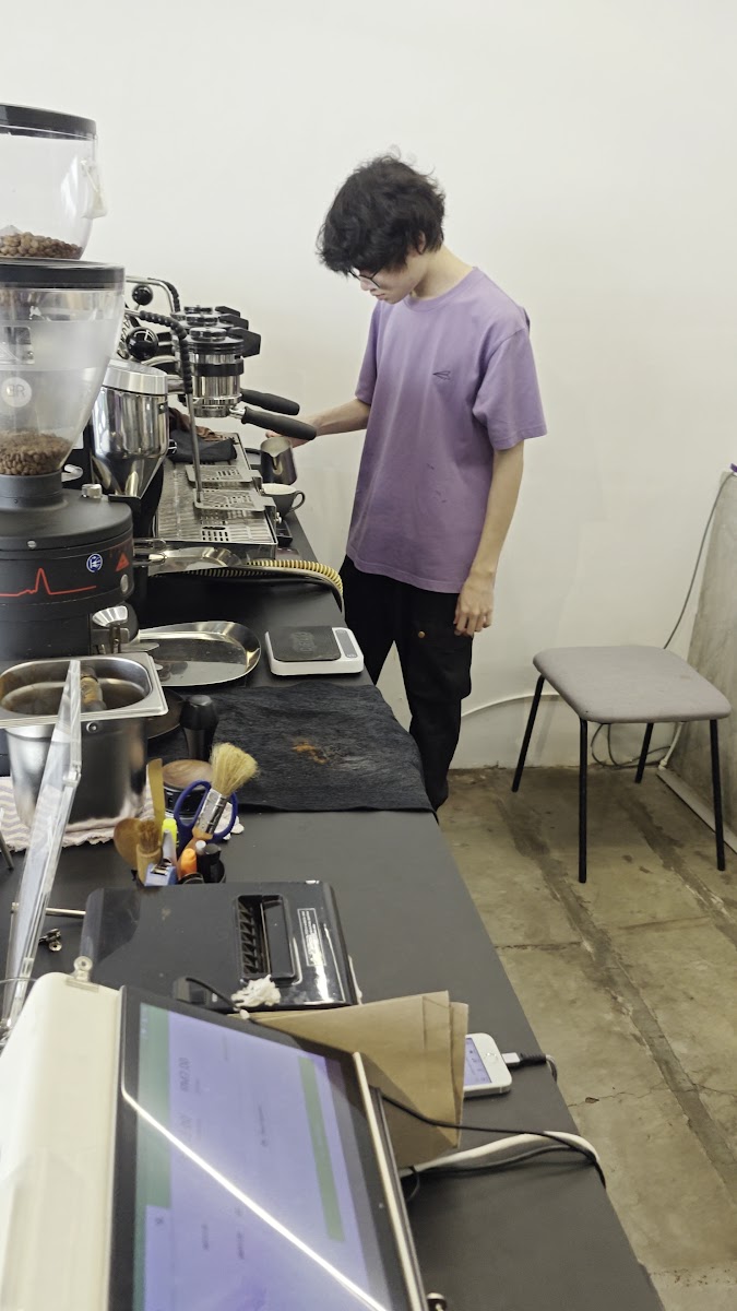 Reframe Coffee Roasters Photo 2