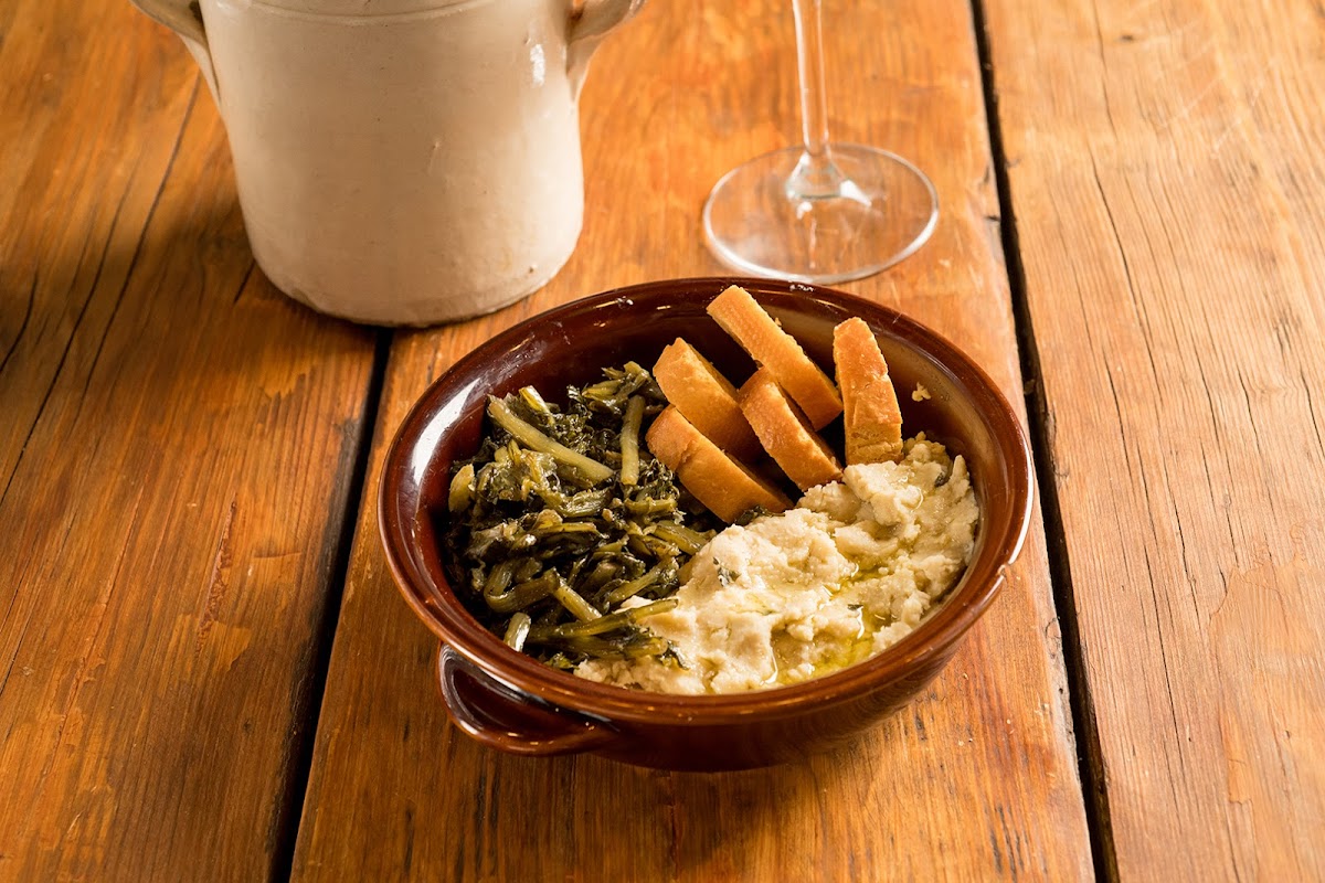 Momento - Wine & Food Photo 2