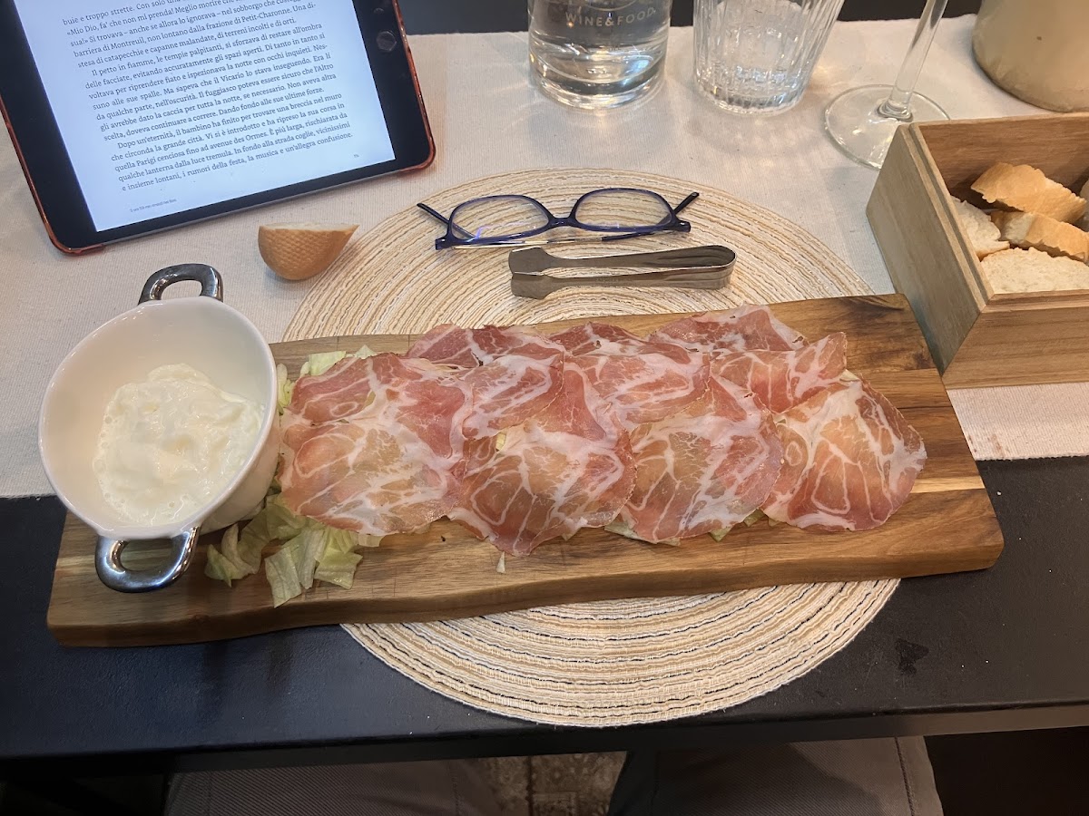 Momento - Wine & Food Photo 4