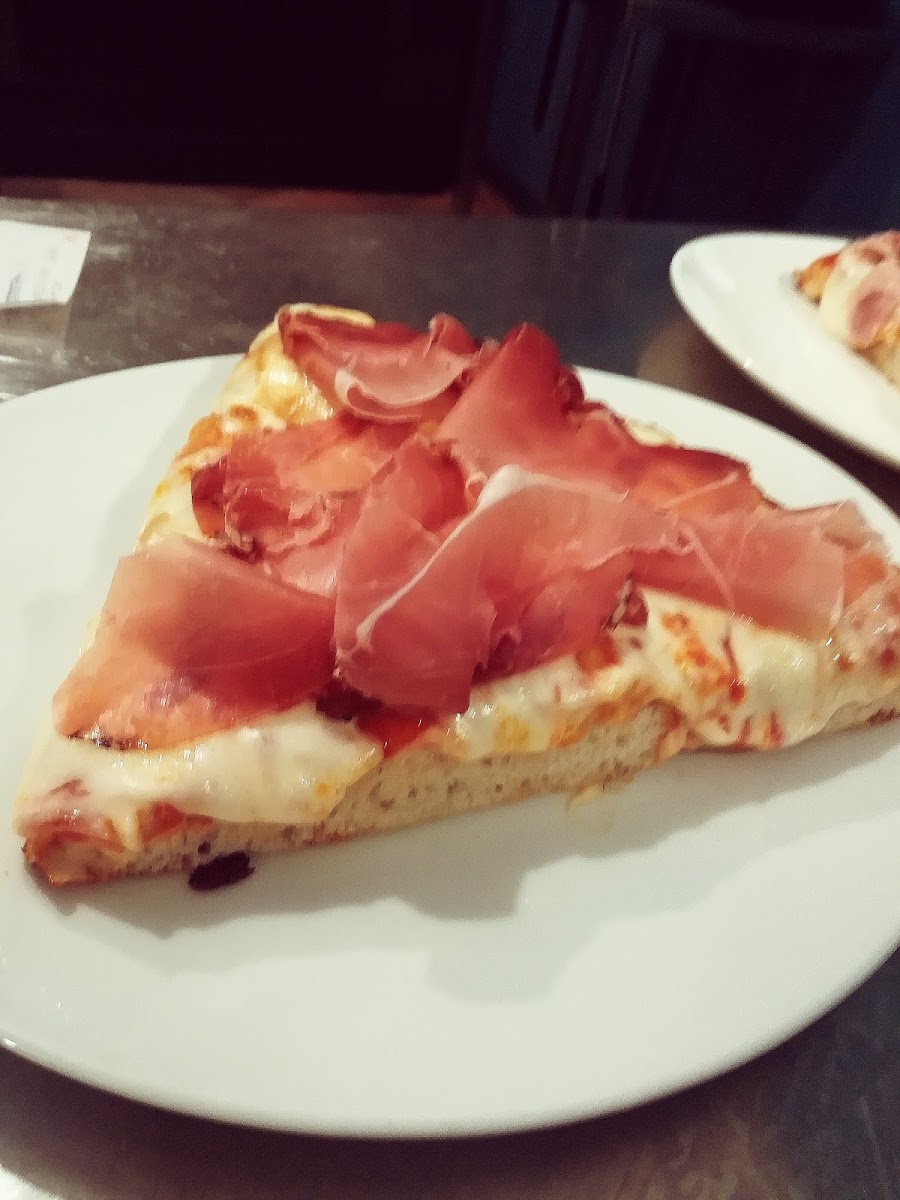 Gustò - PizzaPerFetta Photo 9