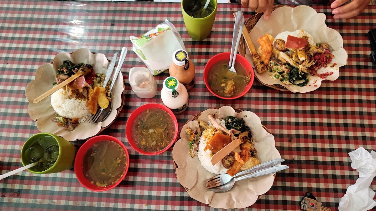 Warung babi guling sarinadi Photo 5