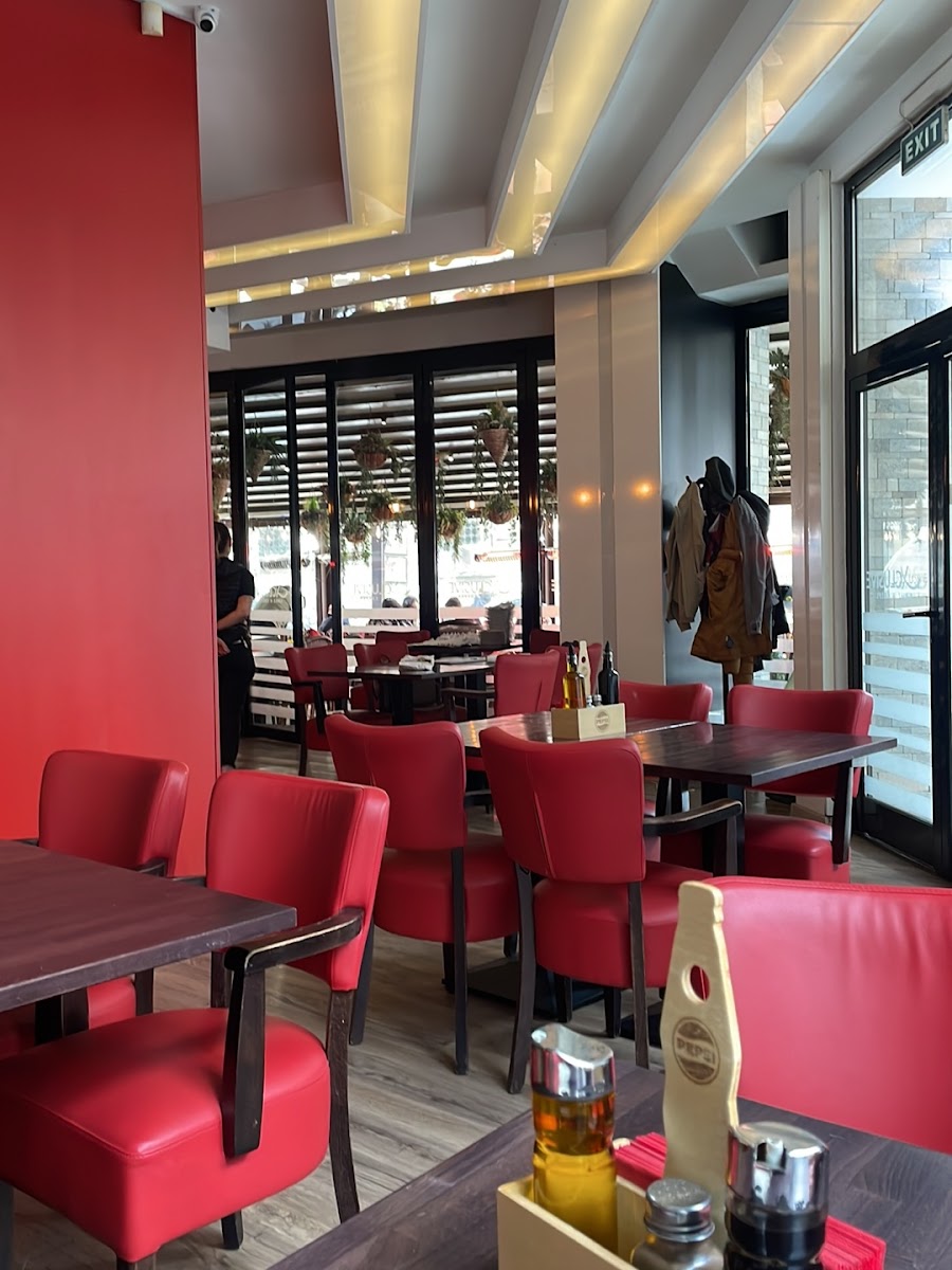 Xclusive Grill & Crêpes Photo 3