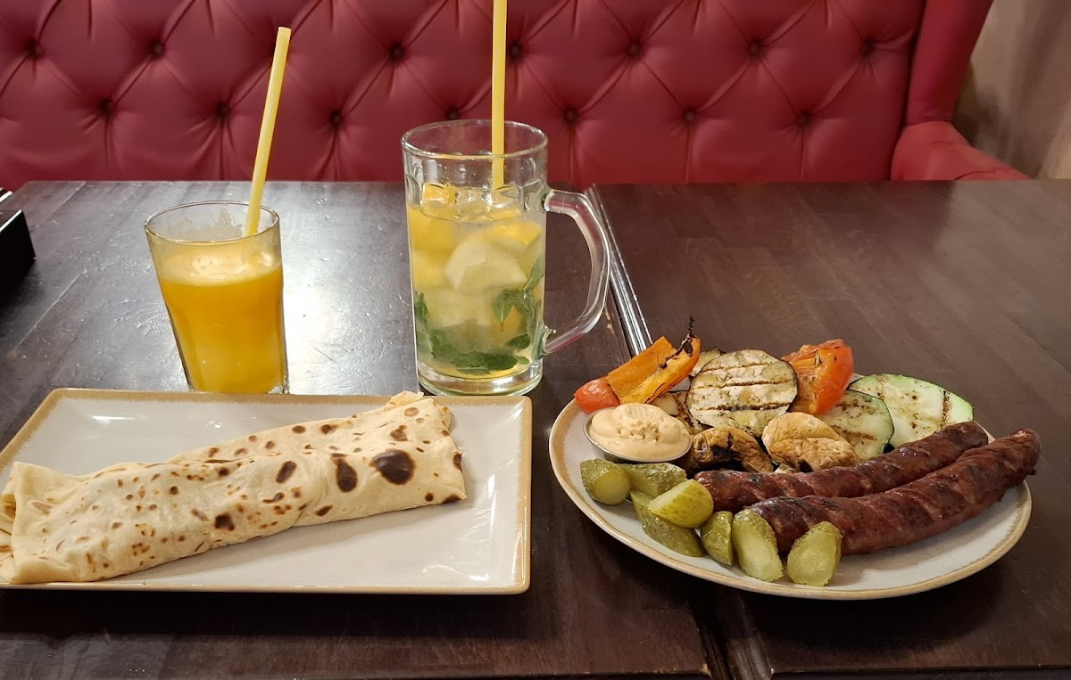 Xclusive Grill & Crêpes Photo 4