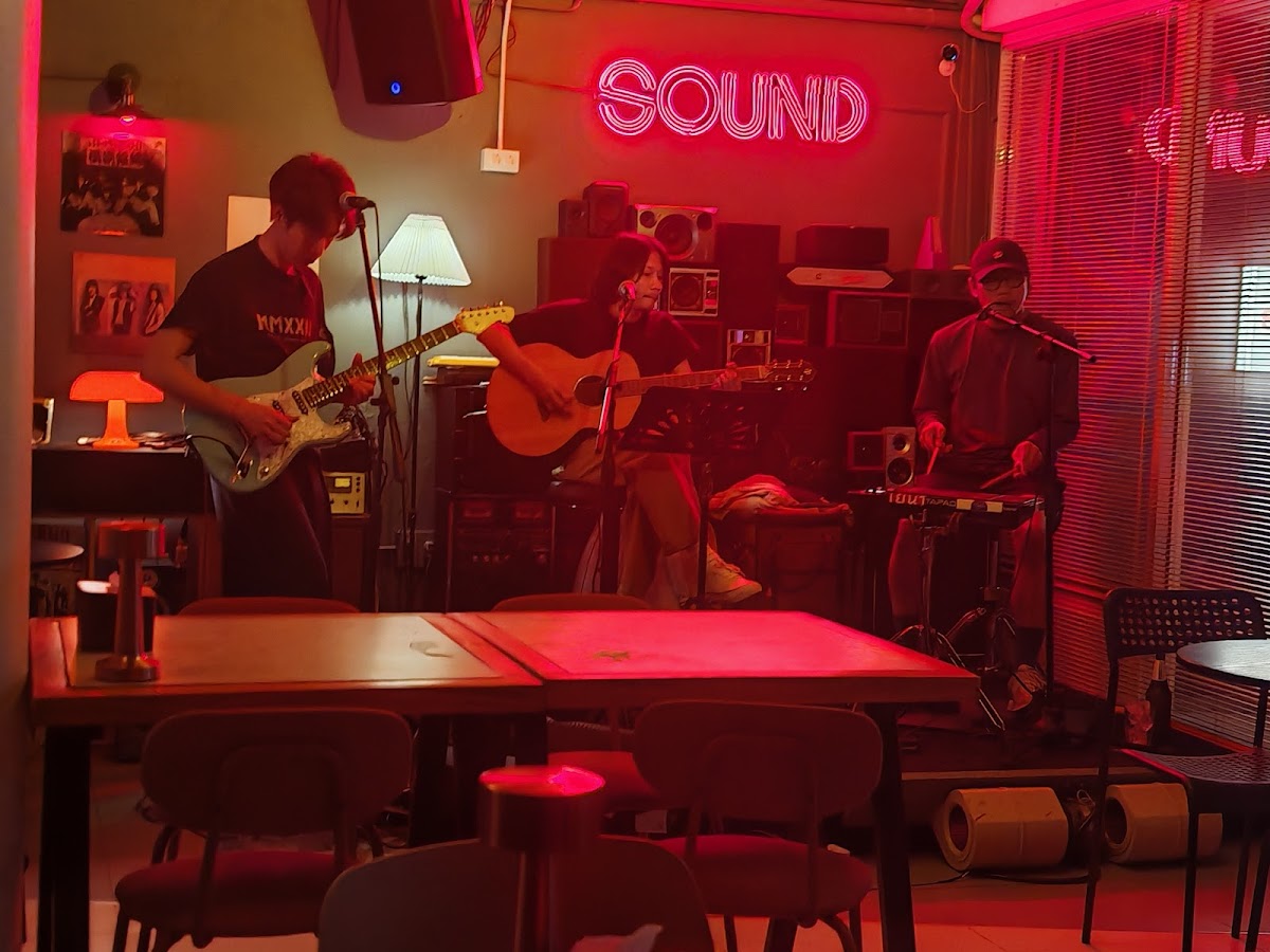 sound suksawat ซาวด์ สุขสวัสดิ์ Photo 4