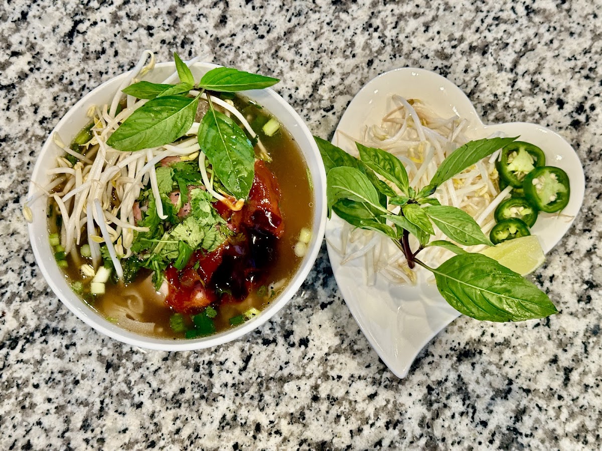 Pho Luv Hickory Creek Photo 3