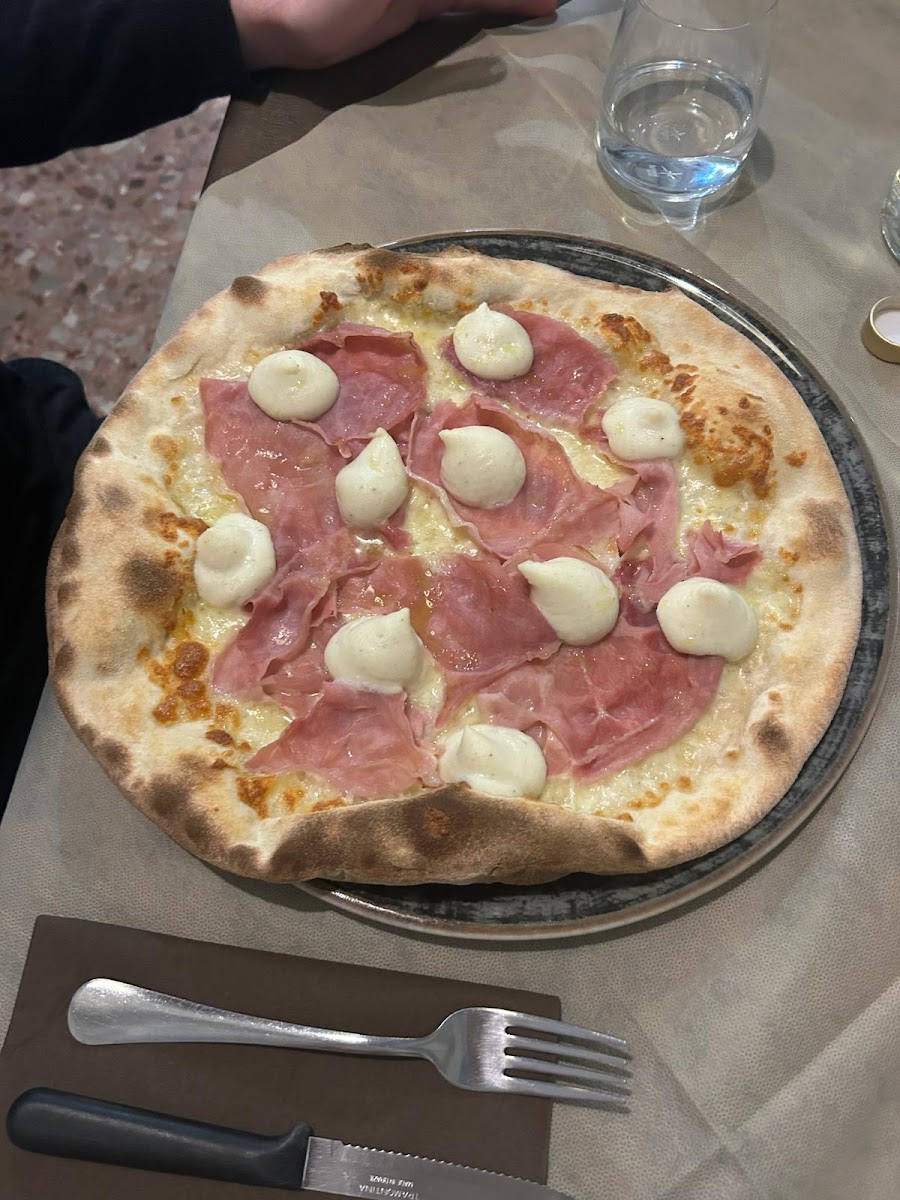 Pizzeria Doppiozero Photo 8