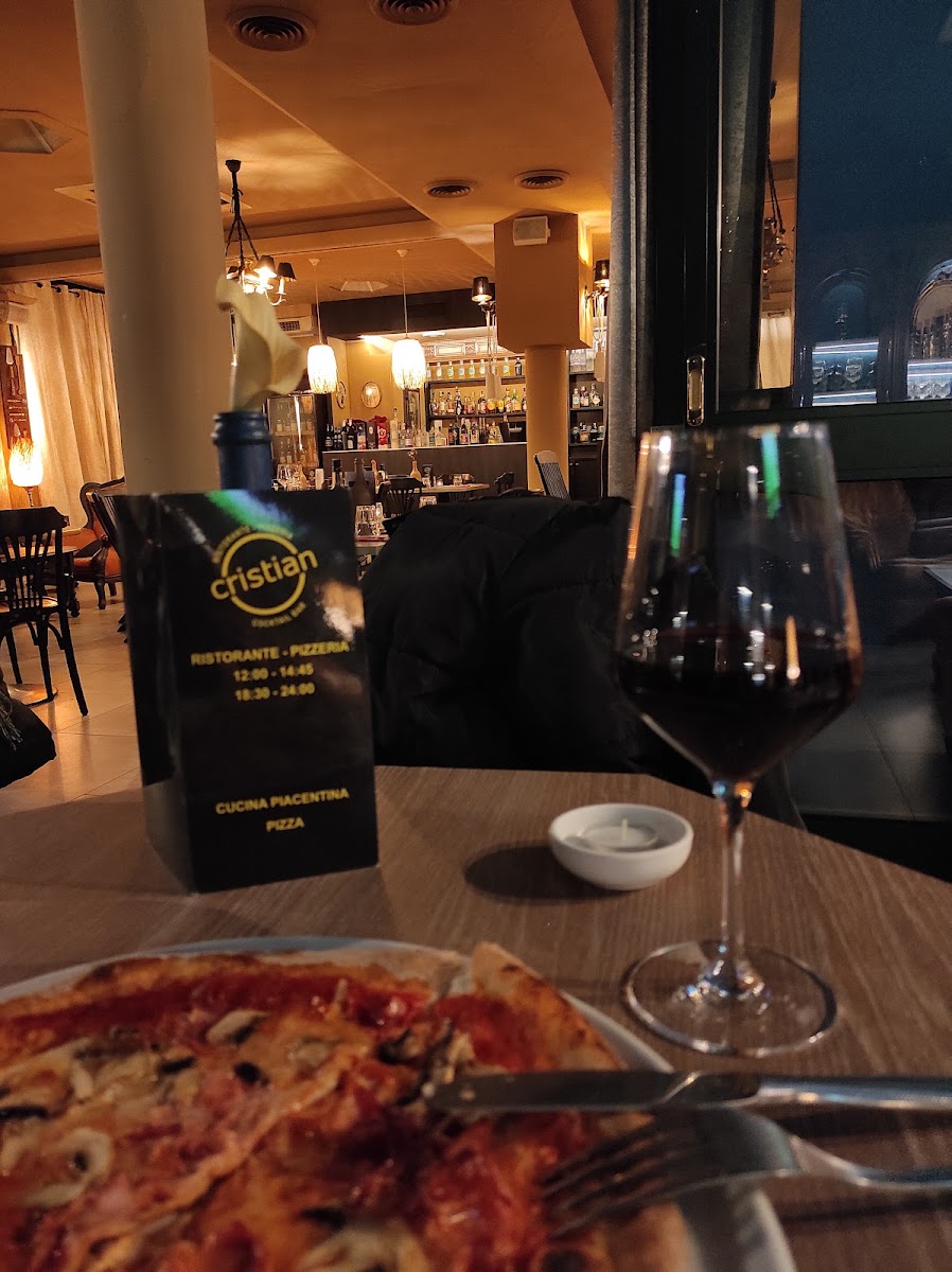 Cristian Pizza Restaurant Photo 10