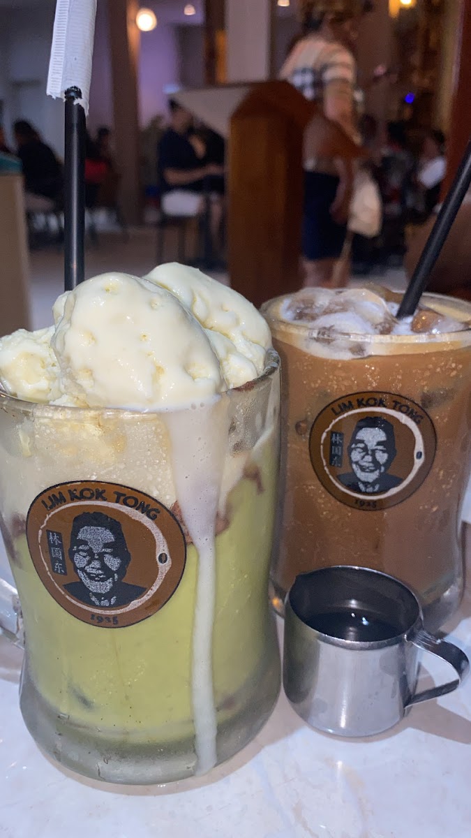 VIFE Cafe Photo 3