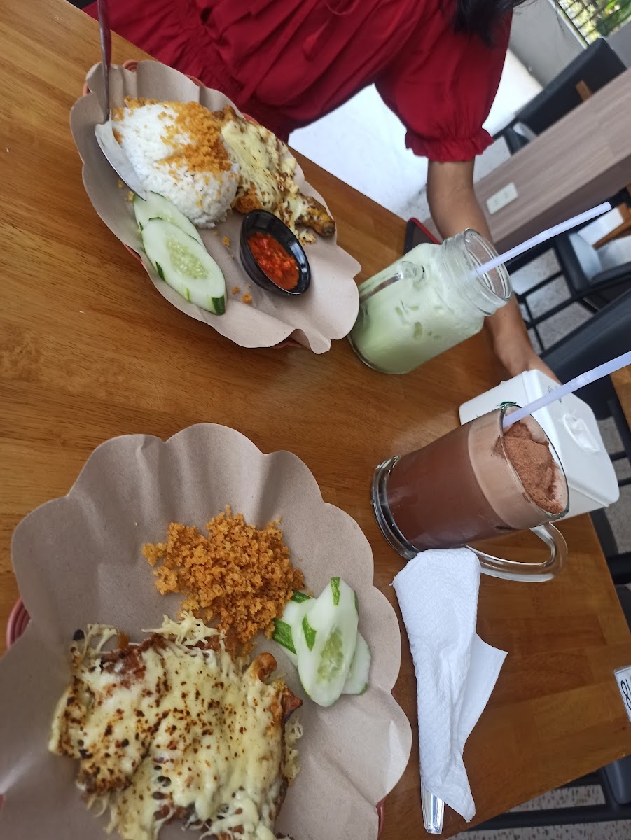 VIFE Cafe Photo 5