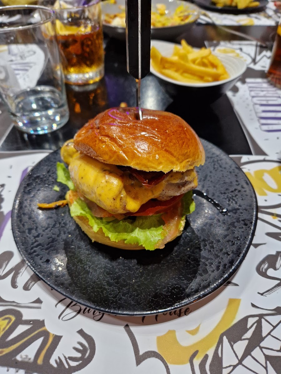 Maicker's Burger House Zabalgana Photo 7