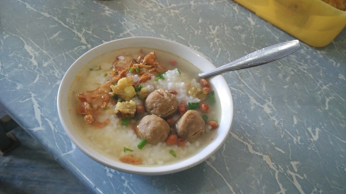 Warung Bubur Bakso & Nasi Kuning Mak Inan Photo 4
