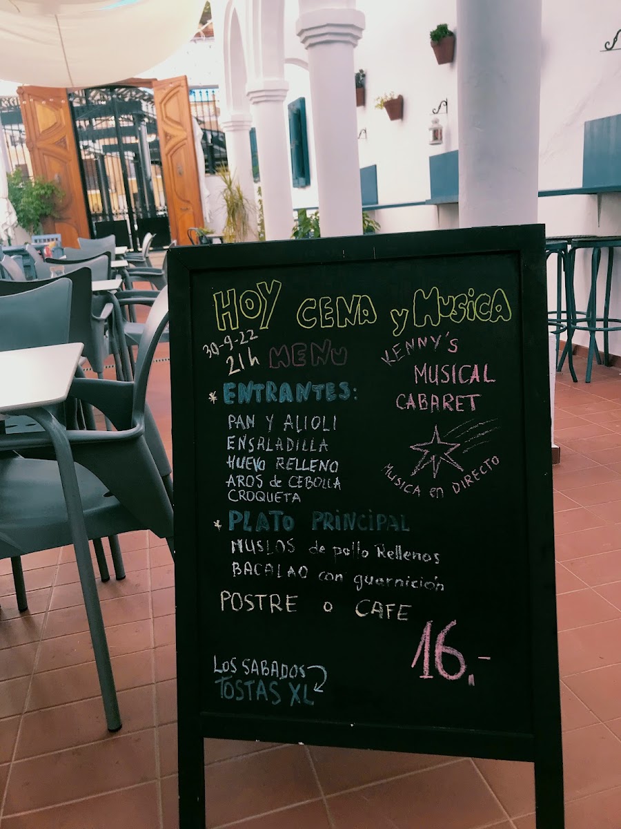 Cal comes Bar Cafeteria Photo Menu 4