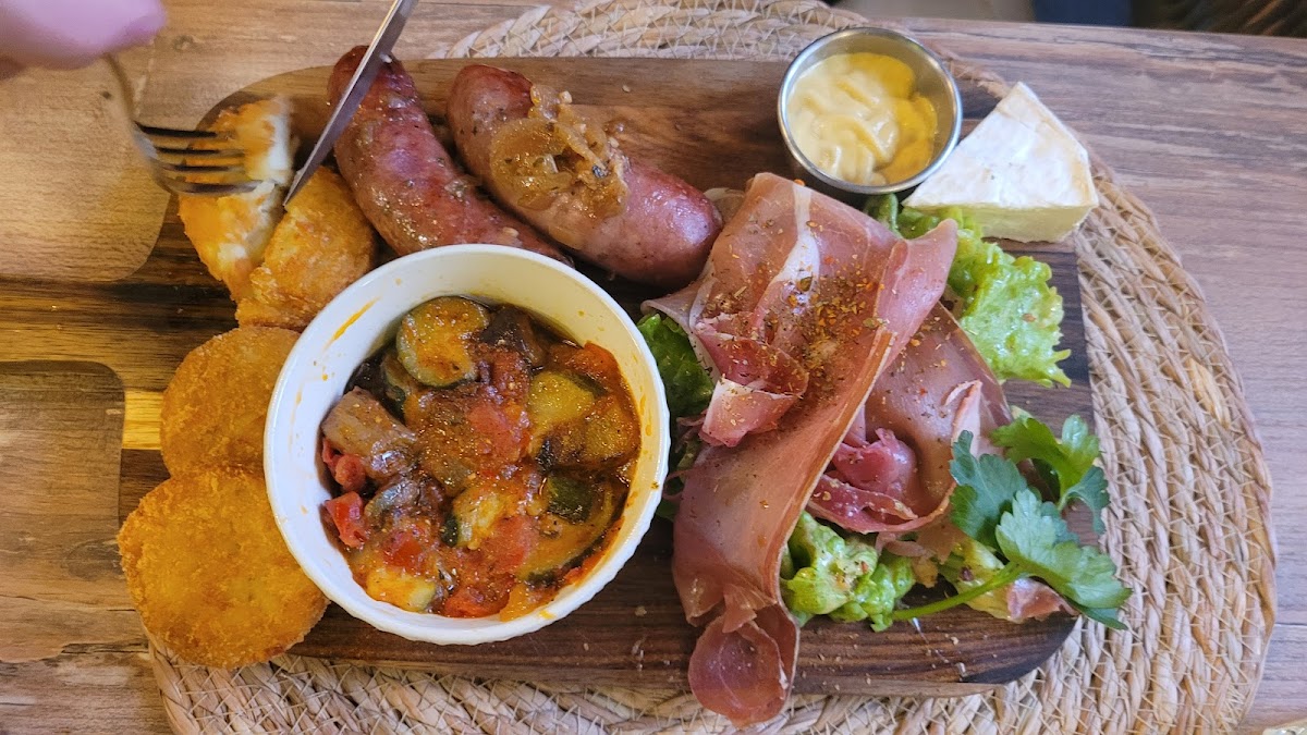 ZEST Urban restaurant Photo 4