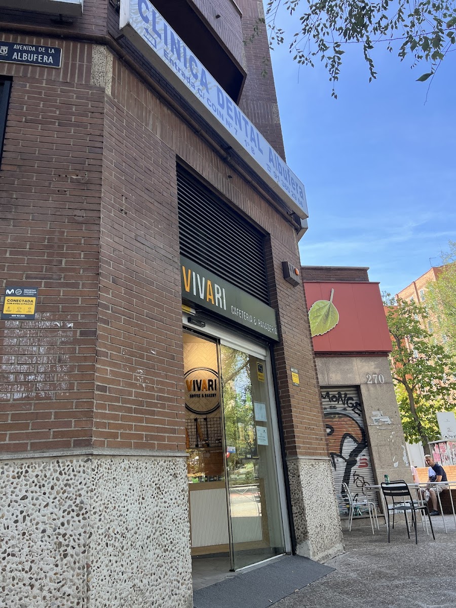 Vivari coffee & bakery