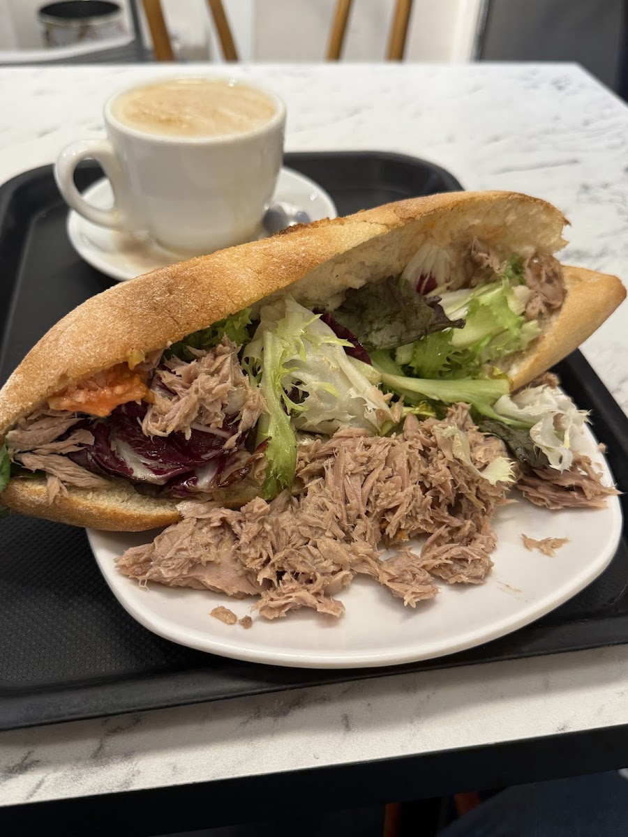 Vivari coffee & bakery Photo 3