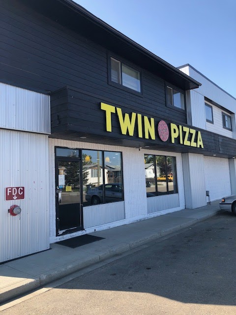 Twin Pizza Clairmont