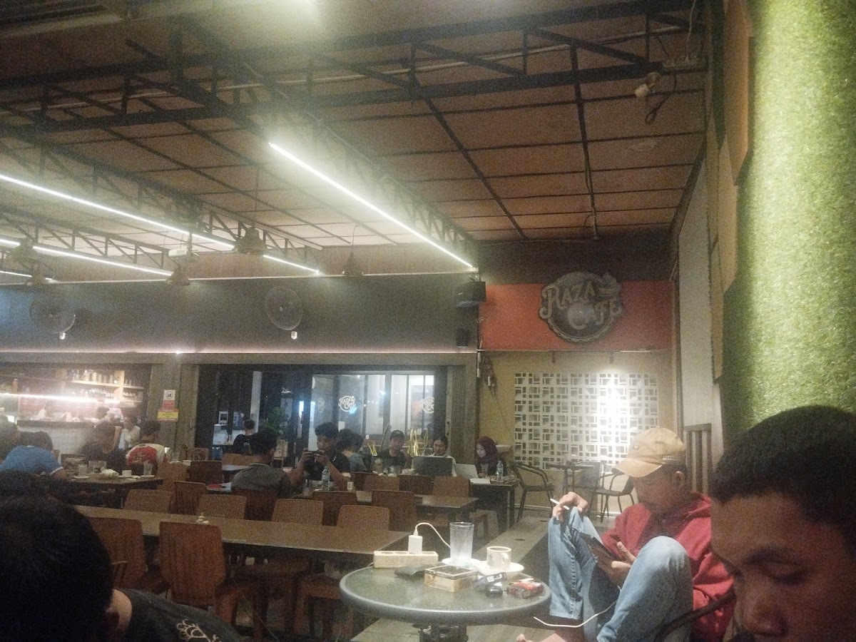 Cafe RAZA Photo 4