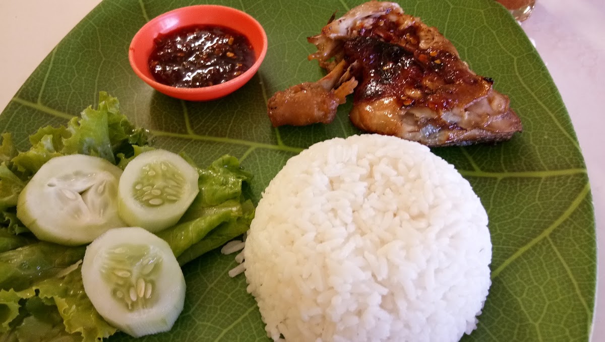 Ayam Penyet Bu Ida Photo 5