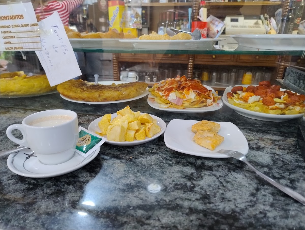 Cafetería Puente Photo 5