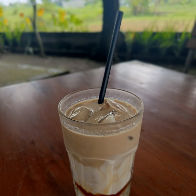 Kopi Susu Legi