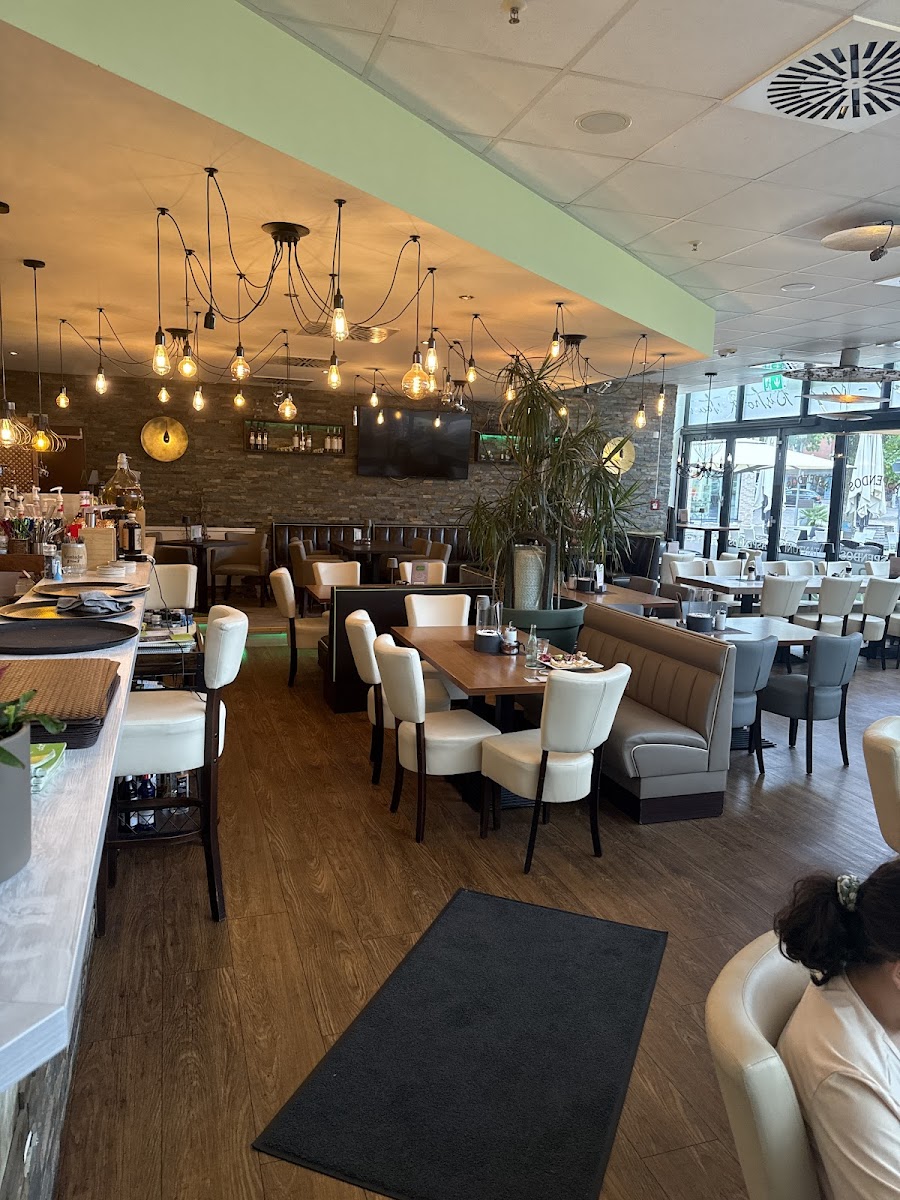 Aspendos Café, Bar & Restaurant Photo 4