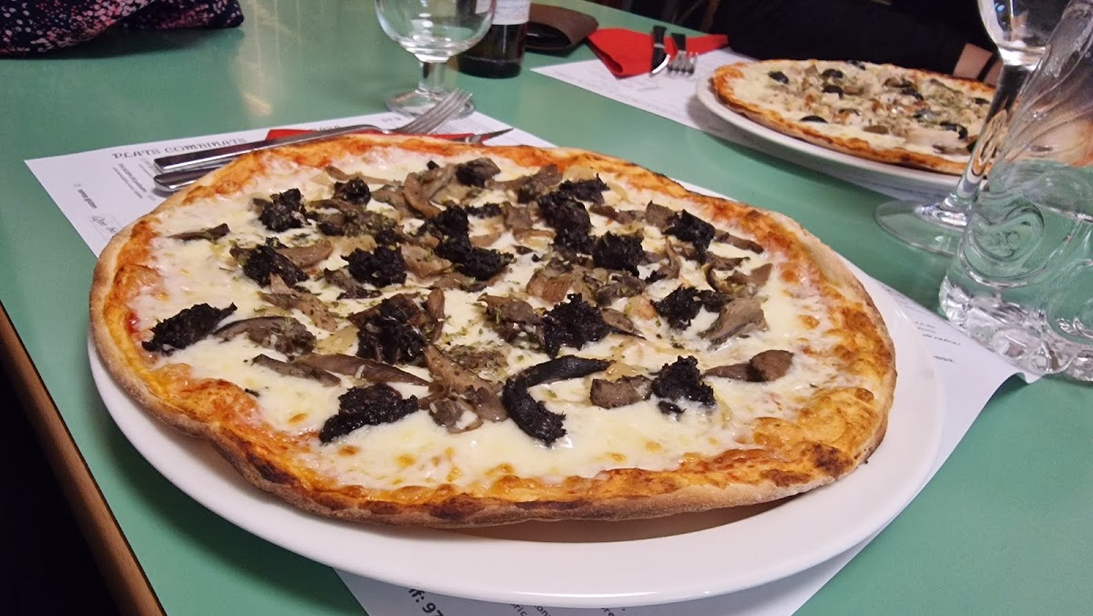 Pizzeria Restaurant Que bé!! Photo 2