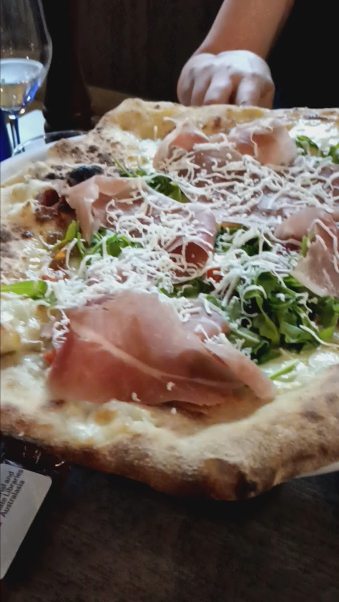 400 Gradi - Adelaide Photo 2