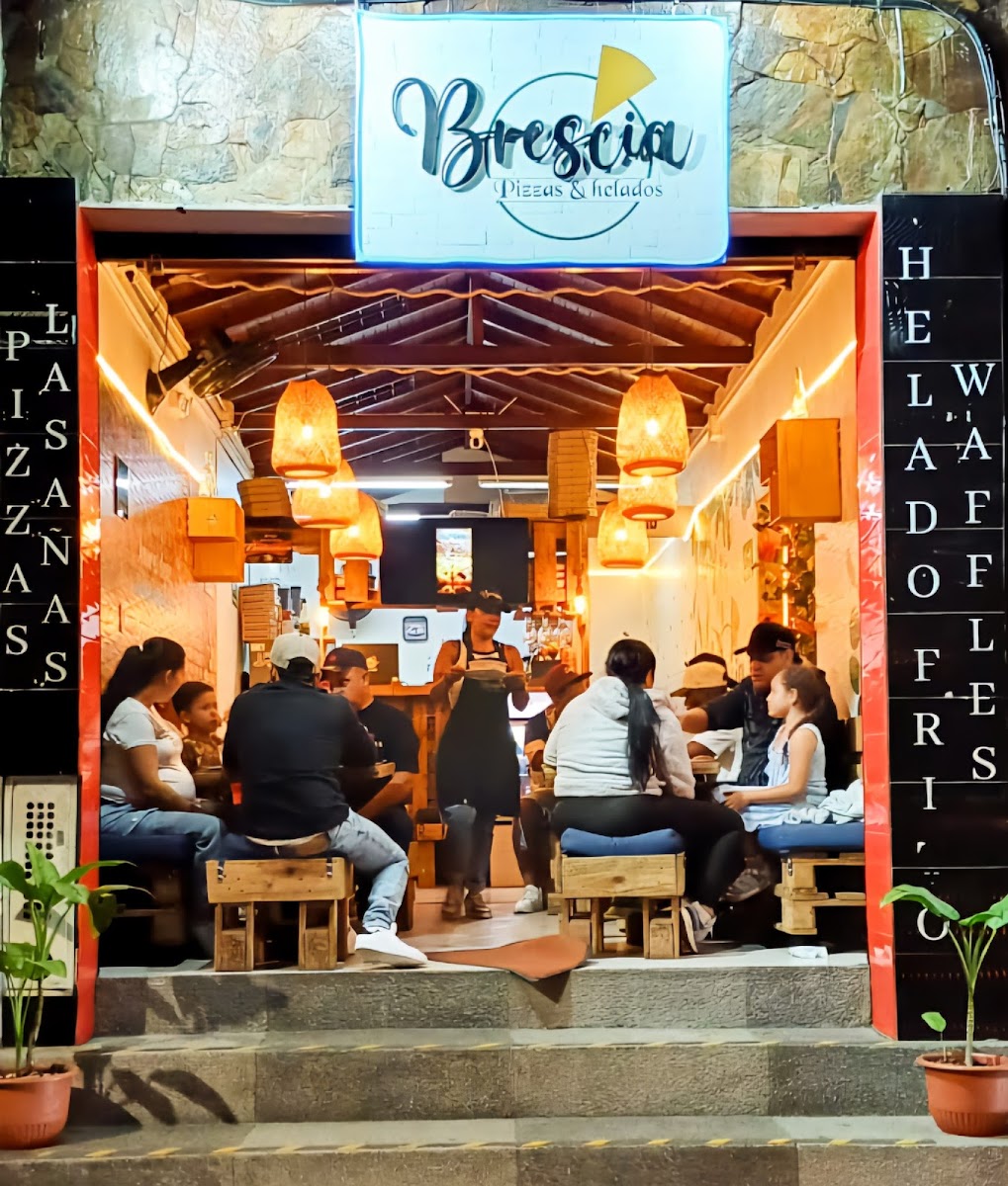 Brescia Pizzas y Helados
