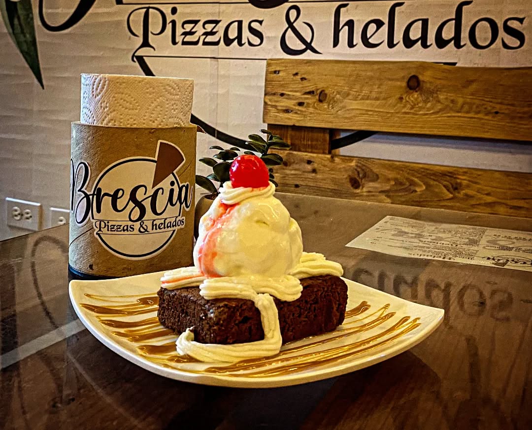 Brescia Pizzas y Helados Photo 6