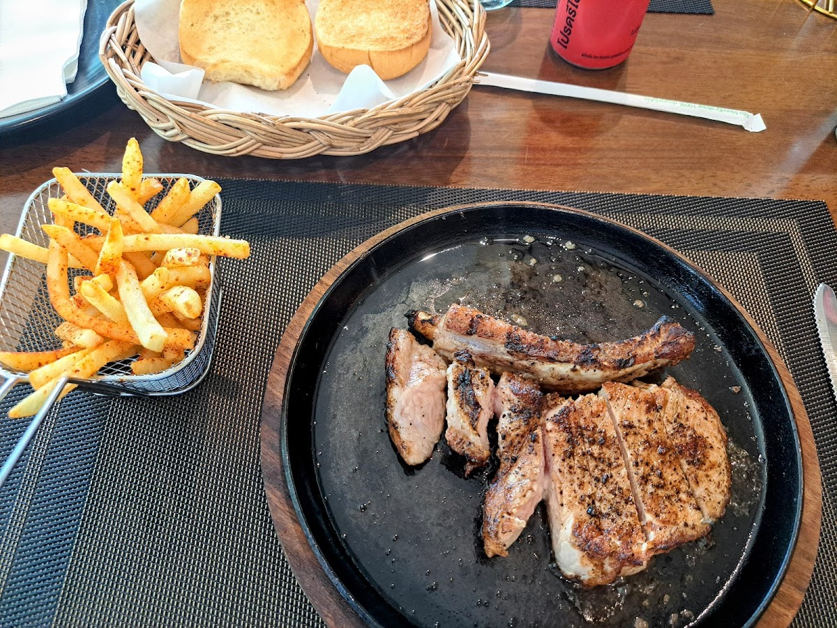 Beef Town Eatery & Grill Hua-Hin Photo 9