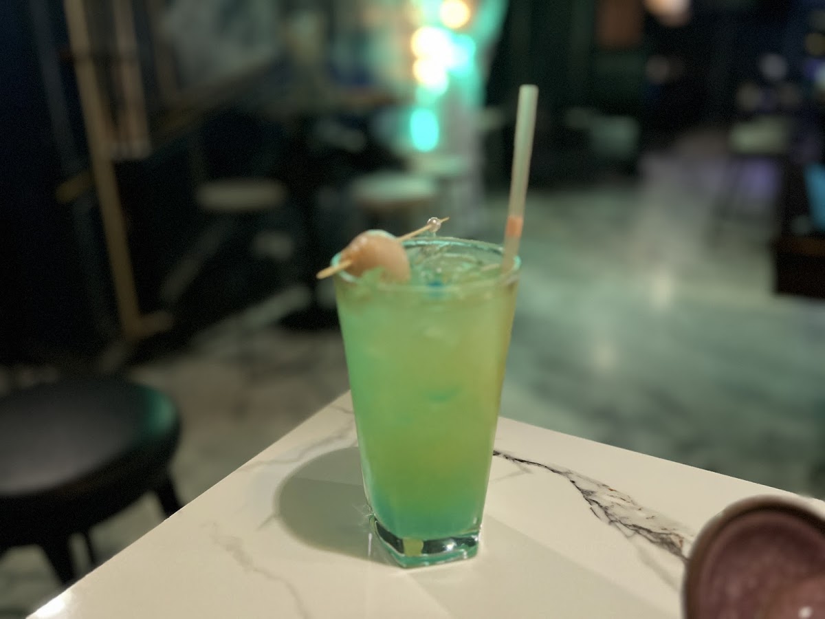 Badroom Bar & Restaurant Photo 5