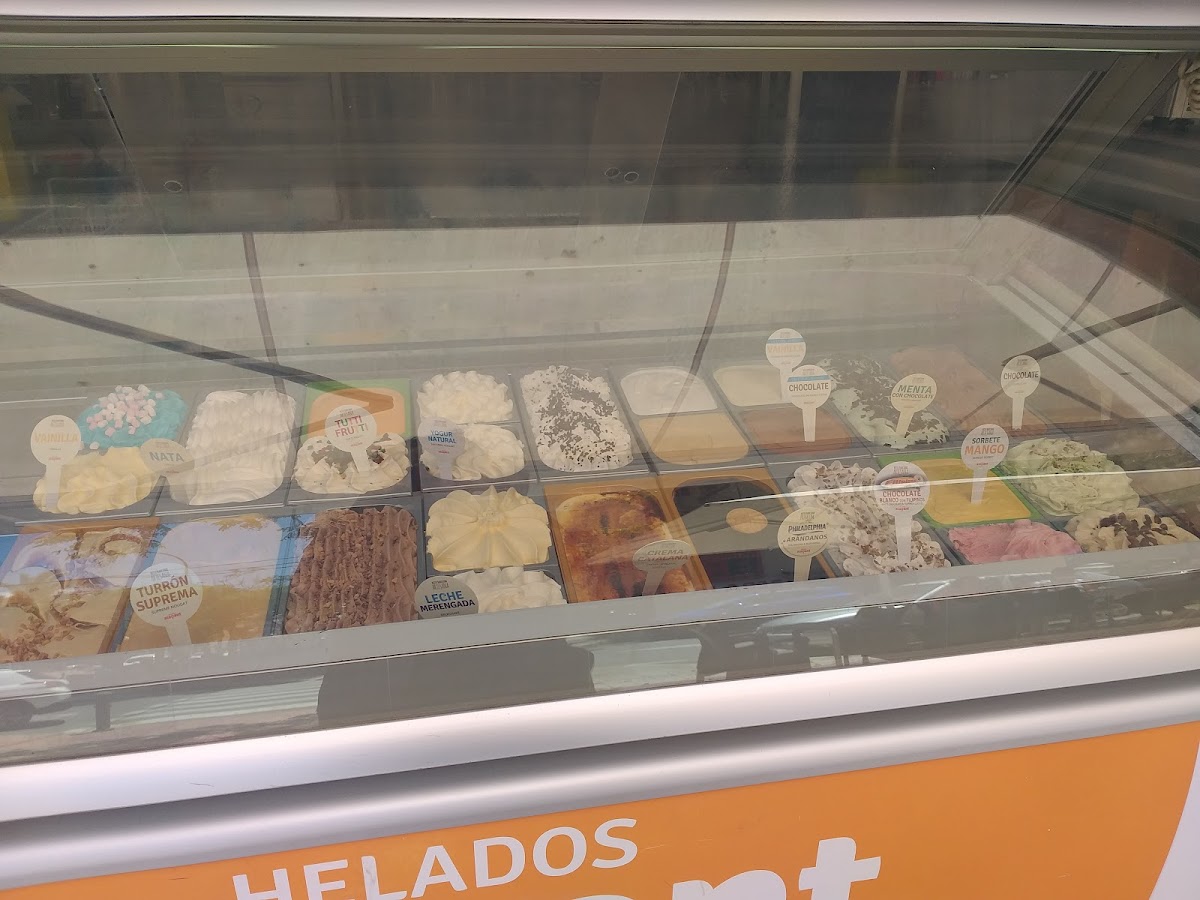 Martinez Mayor Heladería Cafetería Photo 4