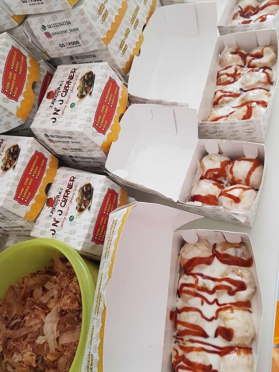 TAKOYAKI JNJ CORNER Photo 6