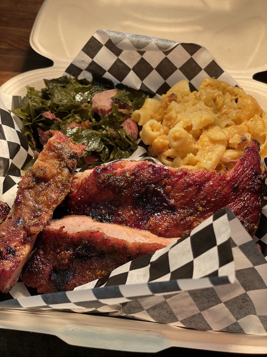 Where's The Food? BBQ & Soul Food Restaurant Photo 2