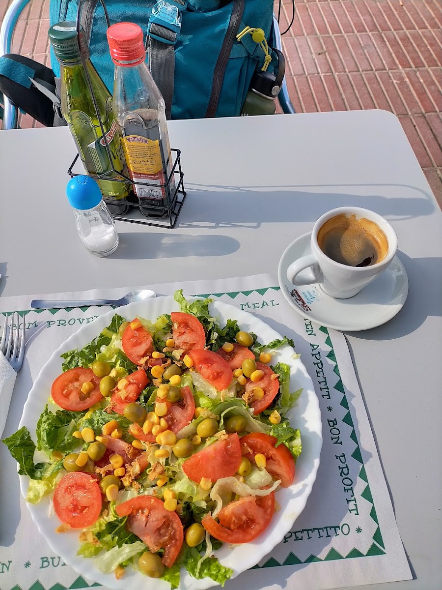 FAMILY & CAFÉ Photo 5