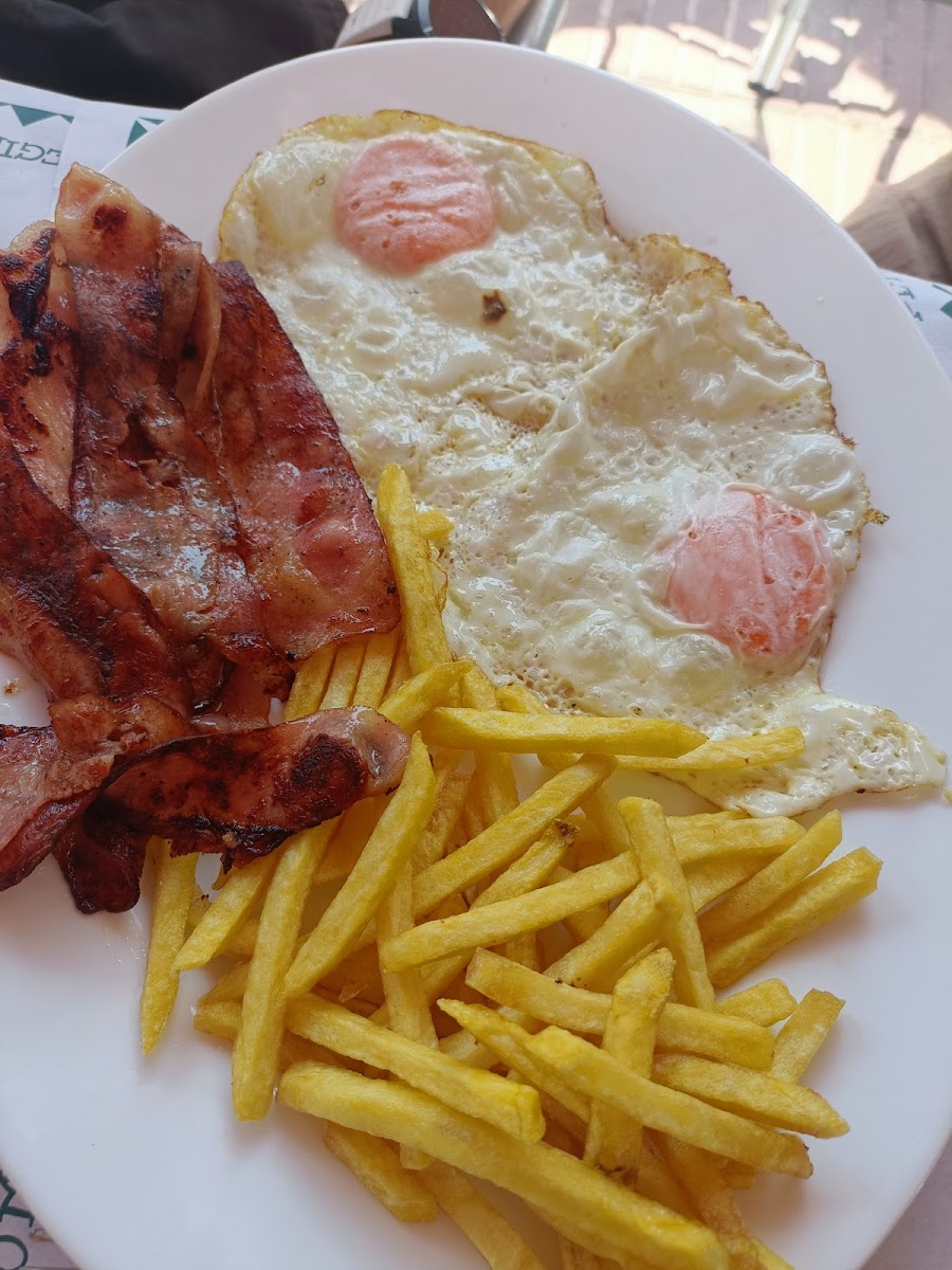 FAMILY & CAFÉ Photo 9