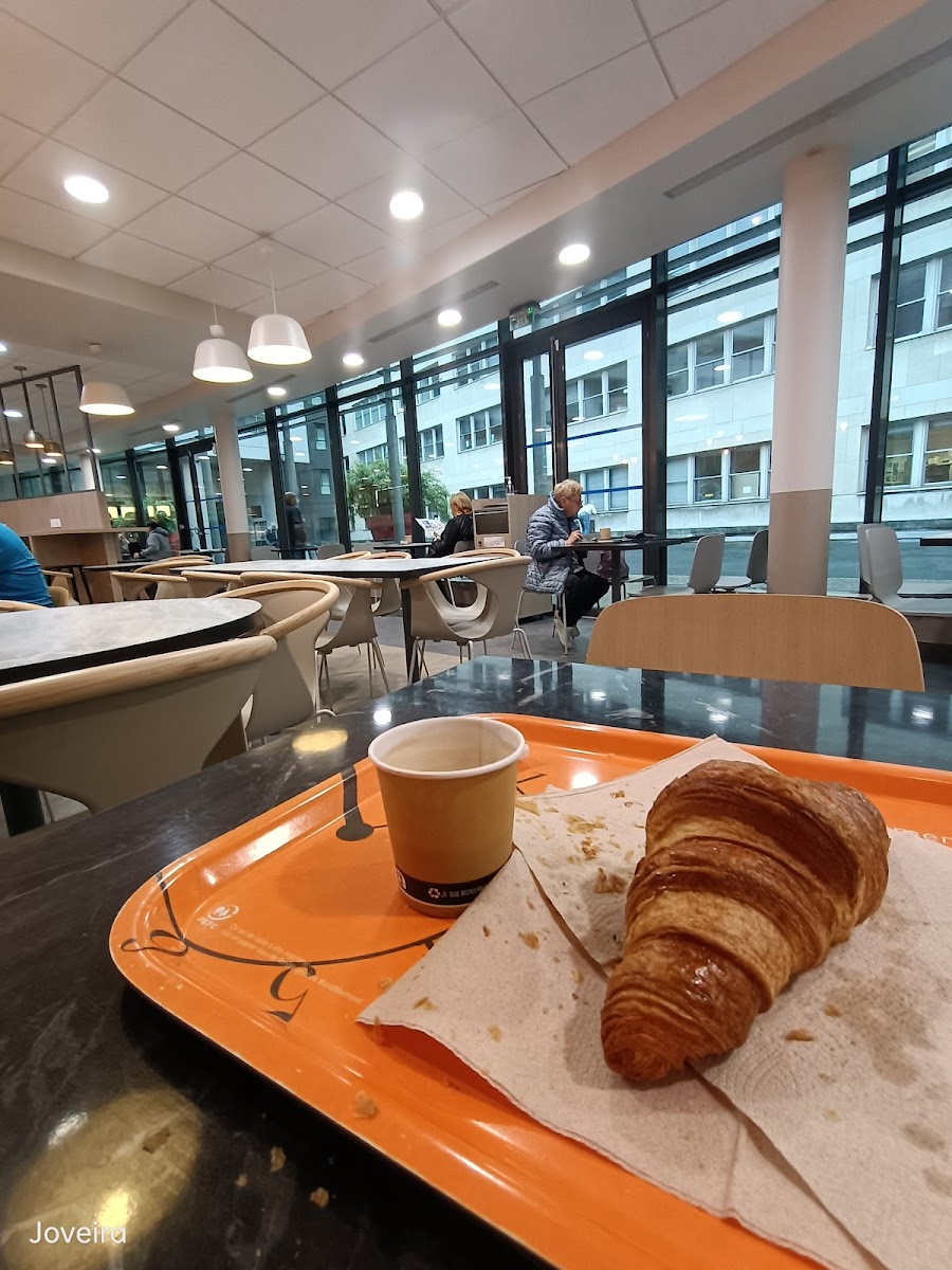 Relais H Café Photo 3