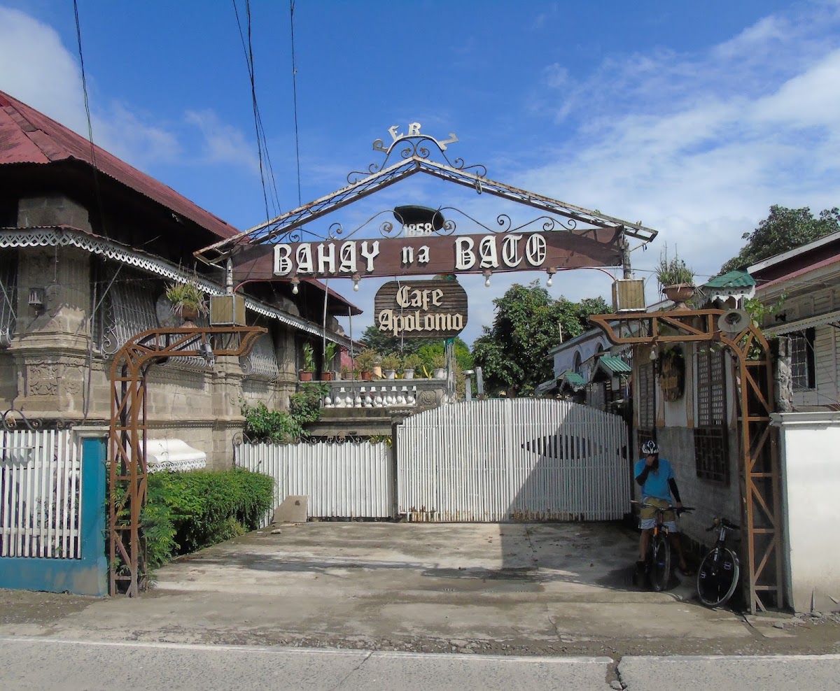 Cafe Apolonio and Restaurant sa Bahay Na Bato Photo 3