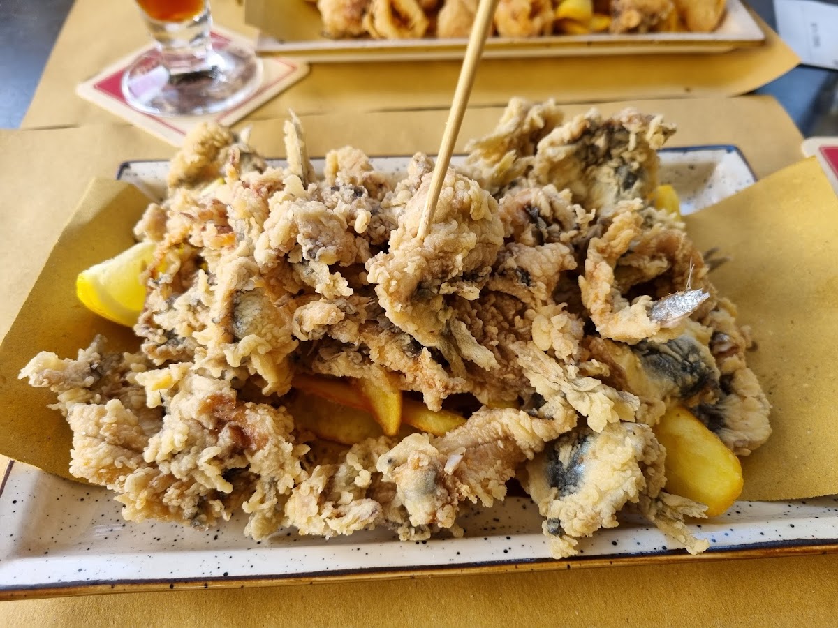 Love Food Street Photo 5