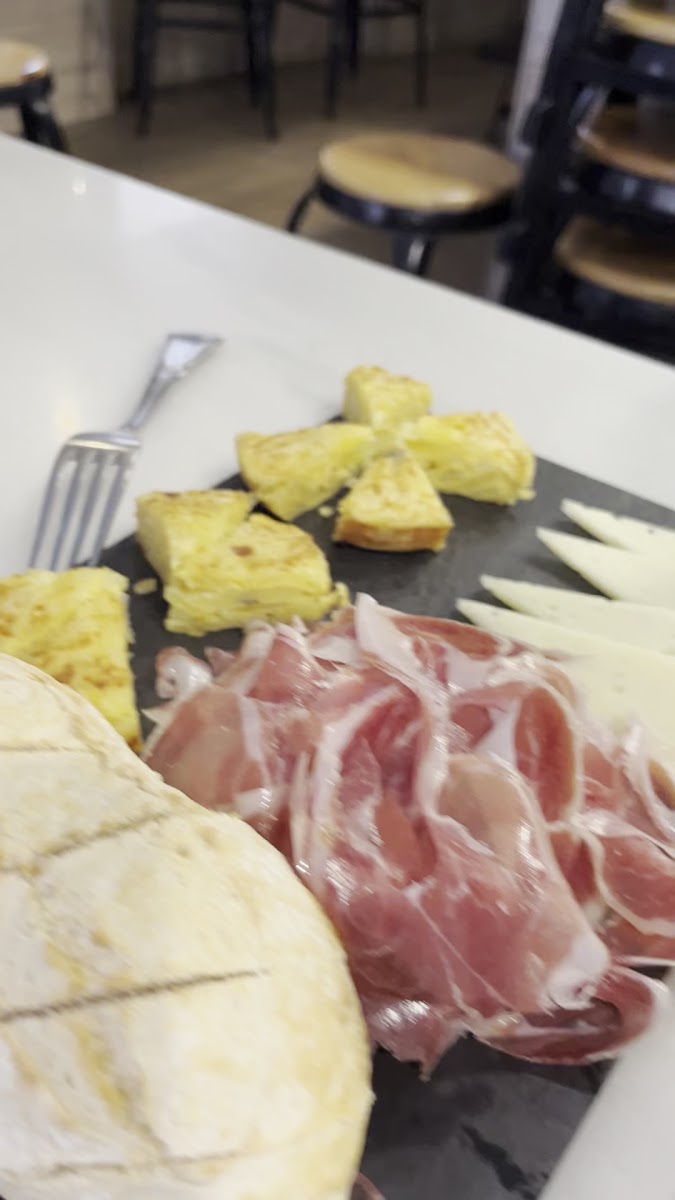 100 Montaditos Photo 2