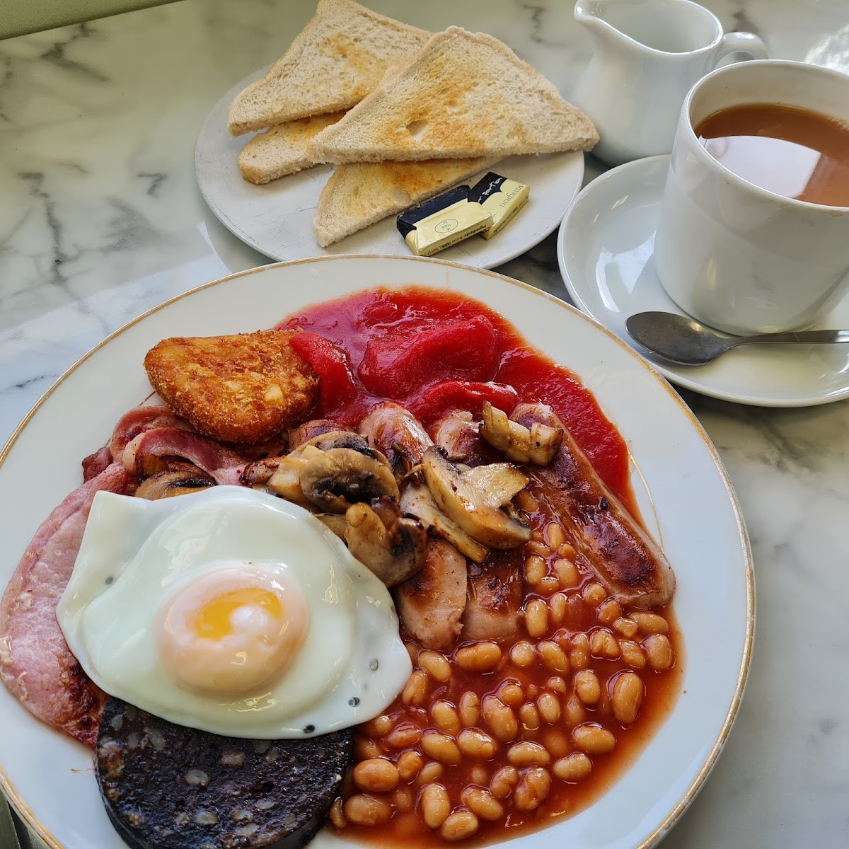 Victoria's Breakfast and Lunch Bar Photo 2