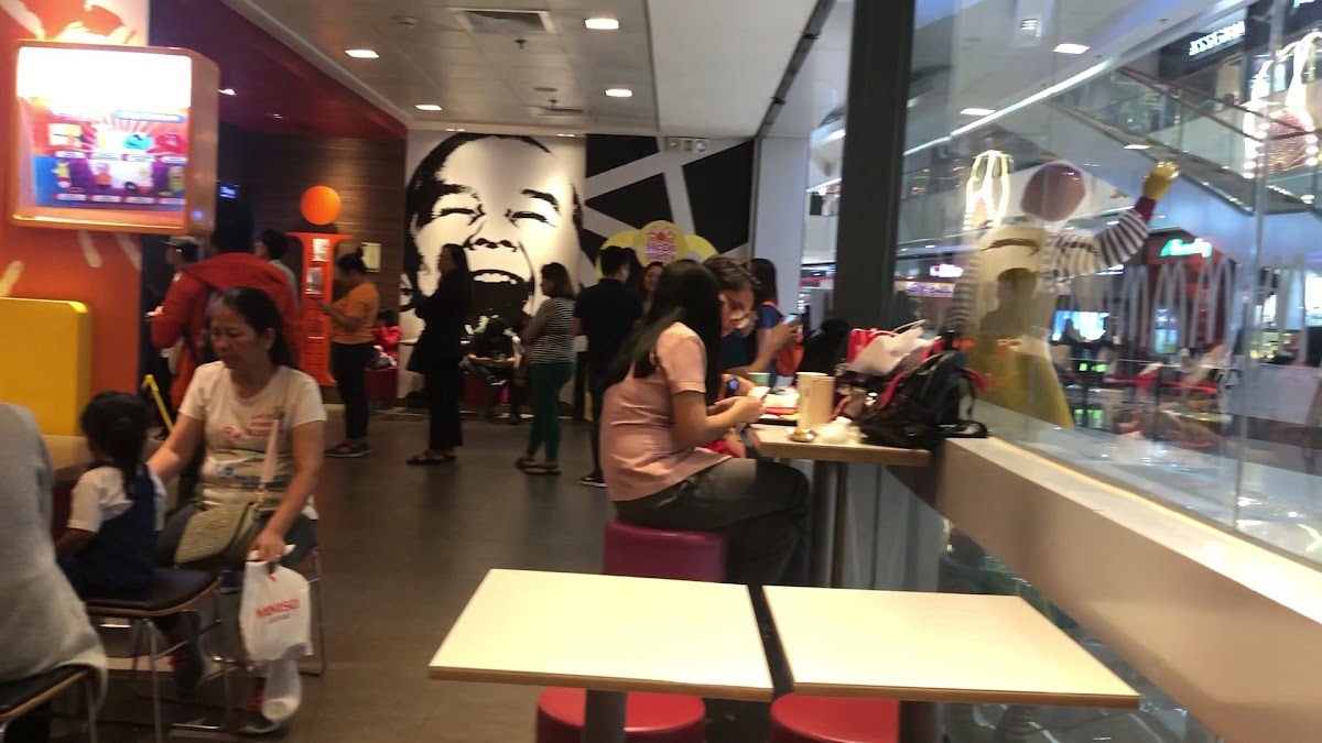 McDonald's SM Aura Photo 2