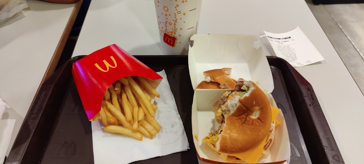 McDonald's SM Aura Photo 9