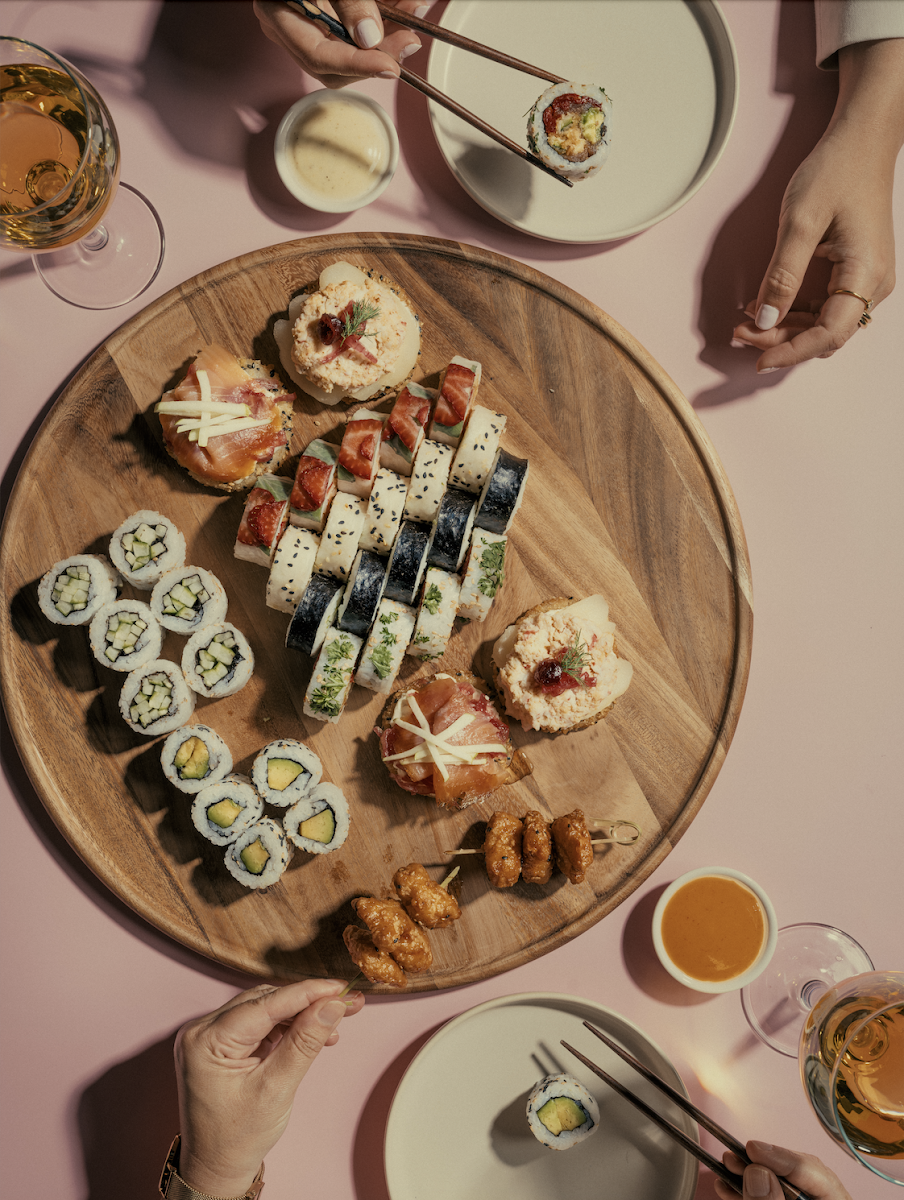Sushi Taxi Photo 6