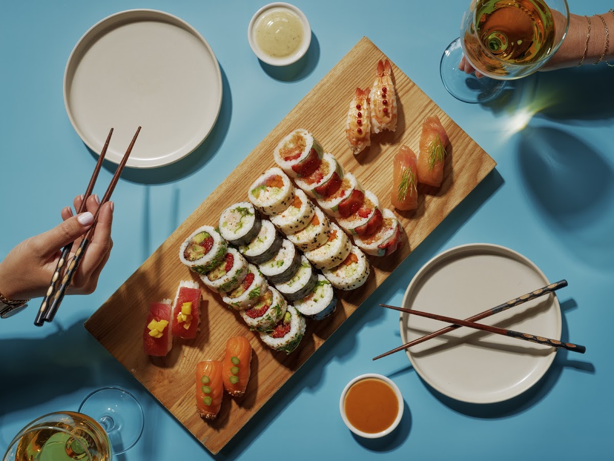 Sushi Taxi Photo 9