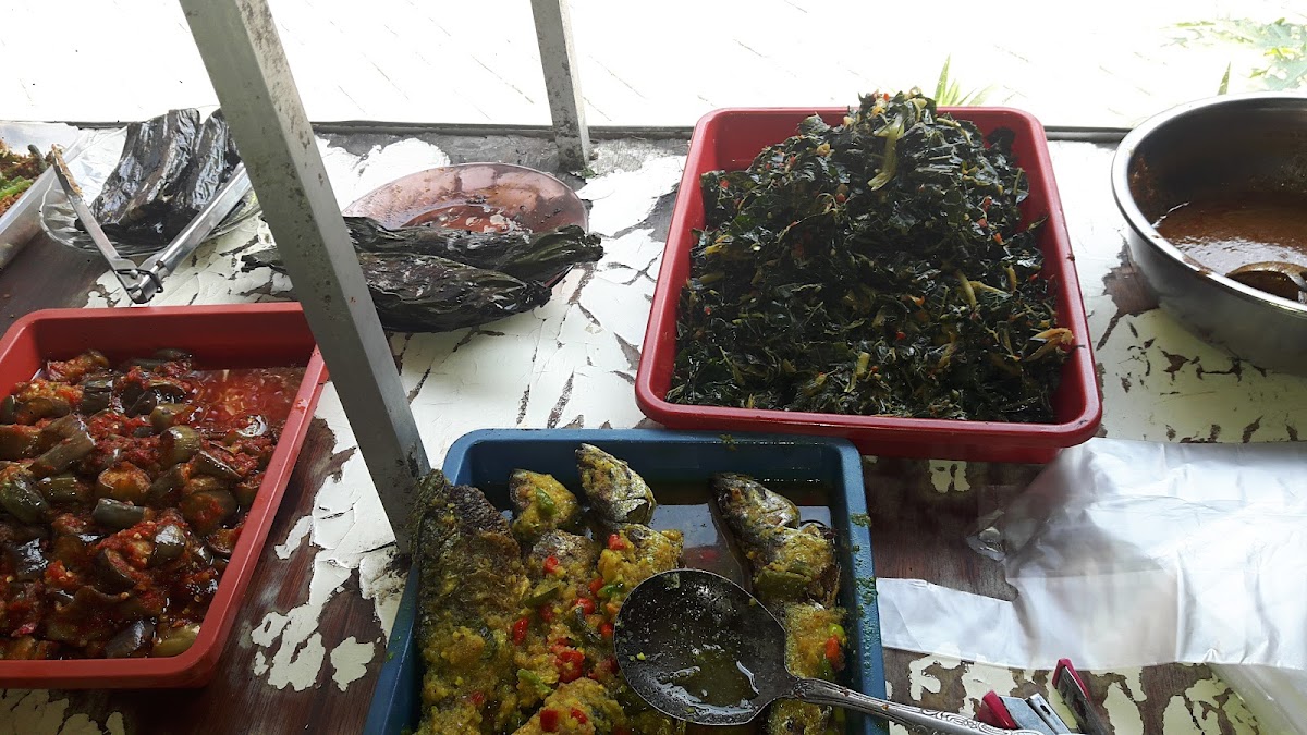 Warung Bu Iffat Photo 8