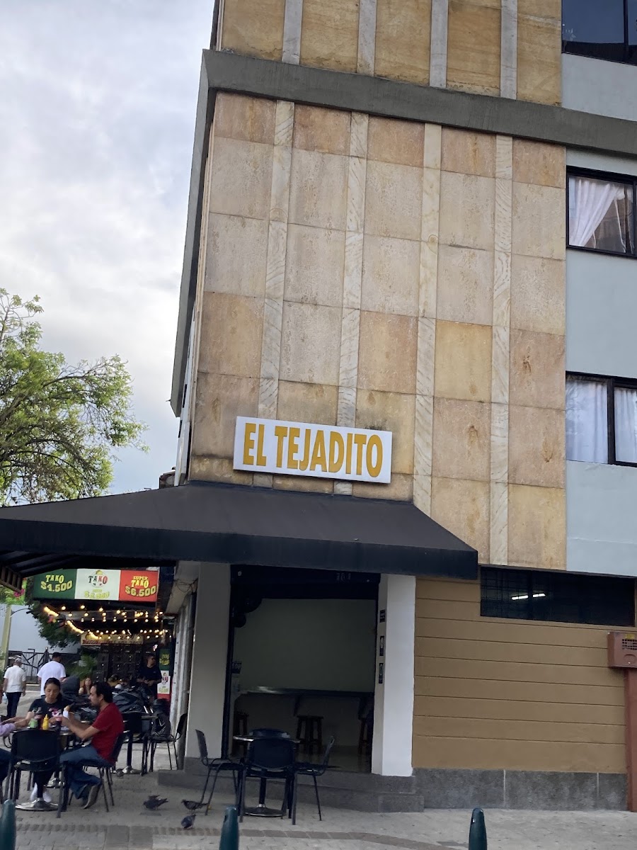 El Tejadito Pasteleria La 70