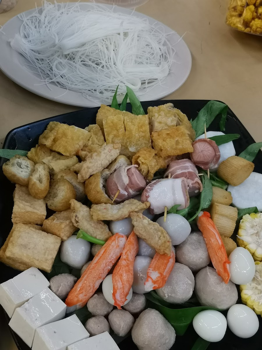 Lim Yew Steamboat Restaurant Photo 8
